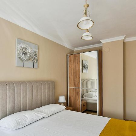 Top Location Flats In Varna Exterior foto